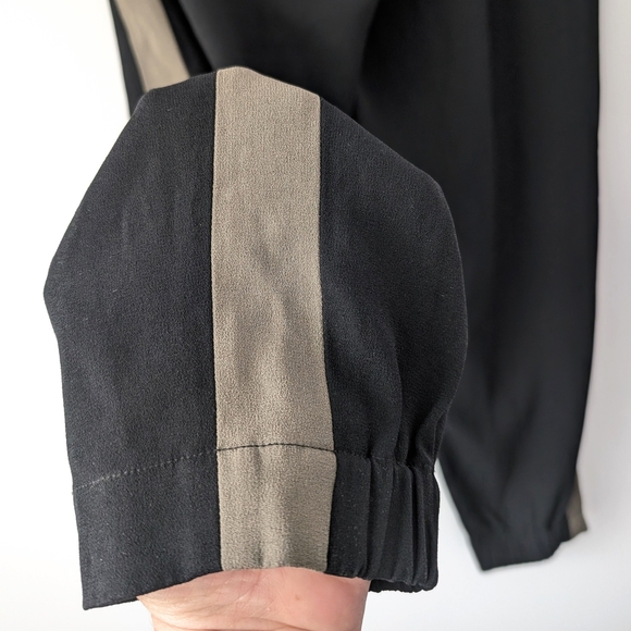 Aritzia Babaton Pull On Pants With Side Stripe In Size S - Picture 6 of 6